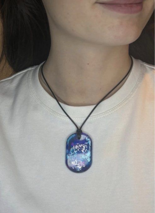 Collier ovale « Galaxie » Fait Main en Résine Époxy