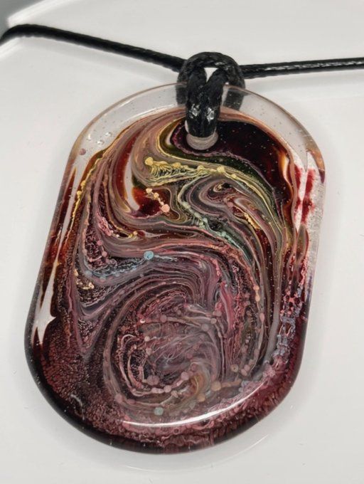 Collier ovale « Galaxie » Fait Main en Résine Époxy