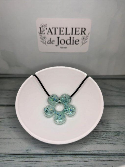 Collier « Fleur » - Divers coloris disponible