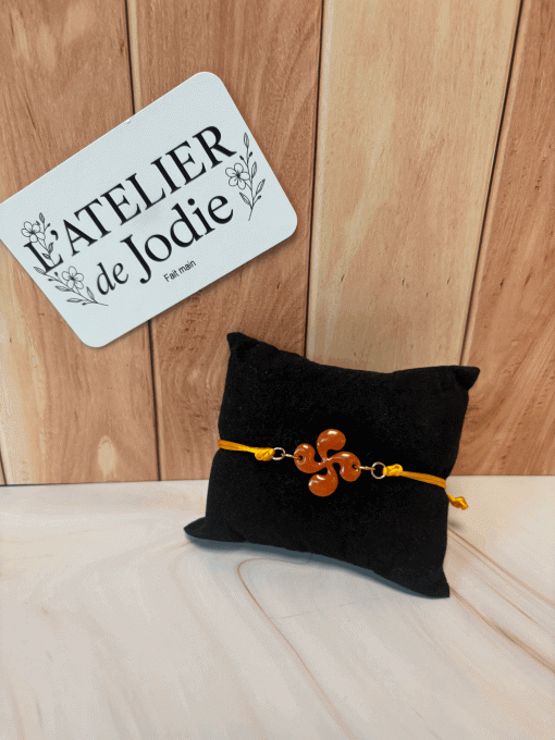 Bracelet petite croix basque