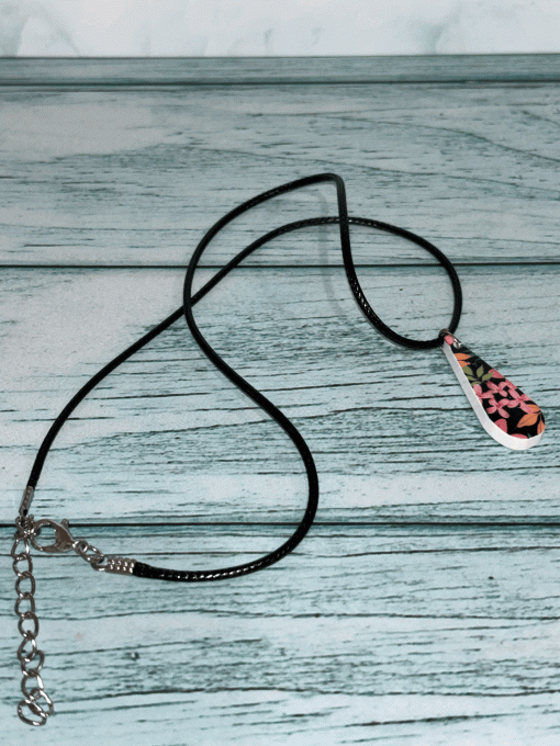 Collier pendentif avec image fleur de Tahiti