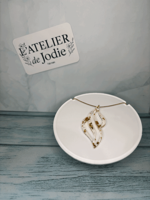 Collier Feuille dorée